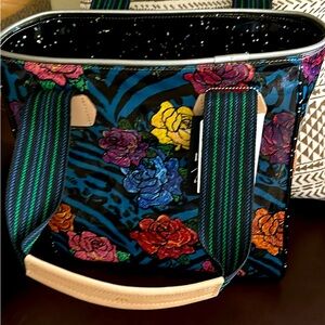 Large tote, new.Has black sparkle inside